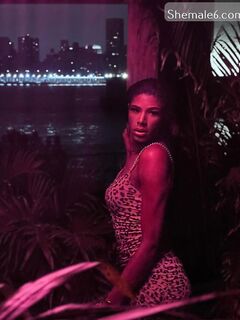 The Real Amazon Porn Pic 8