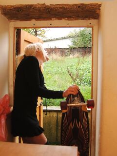 Joanna Jet Bored Skater Chick